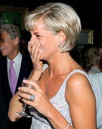 Diana wearing aquamarine ring